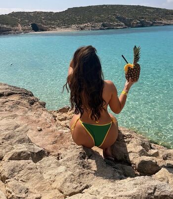 Yasmindlm/ leaked private content